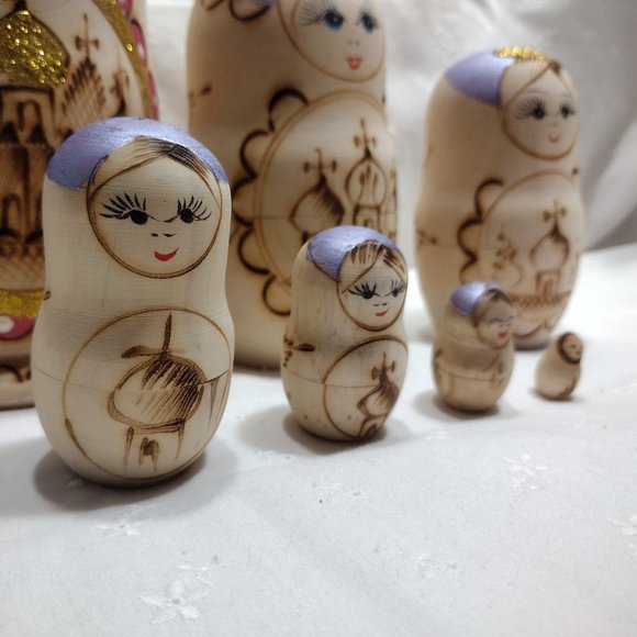 7pcs Russian Wooden Nesting Dolls - Picture 4 of 5